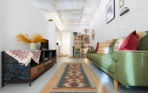 Style and comfort in Barcelona Apt.